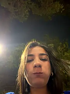 -juicy  online show from January 10, 11:31 pm