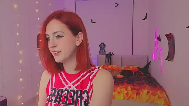 bananasgirl online show from October 24, 5:09 pm