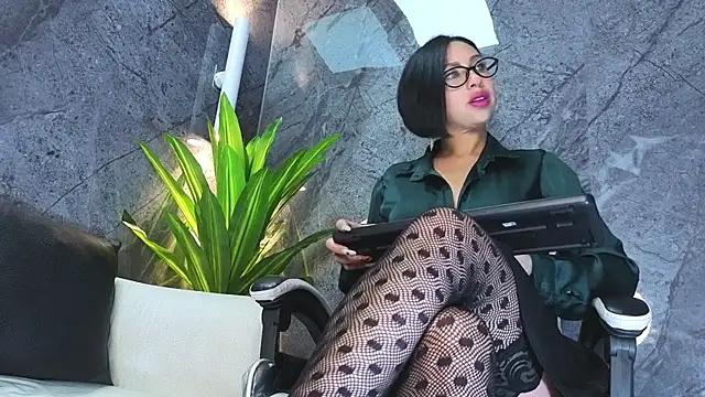 Anxelica Macondo  online show from November 10, 1:06 pm