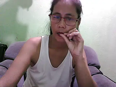 HotLadyPinay32 online show from January 18, 8:54 am