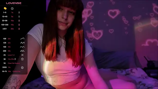 elilybby online show from February 9, 6:10 pm