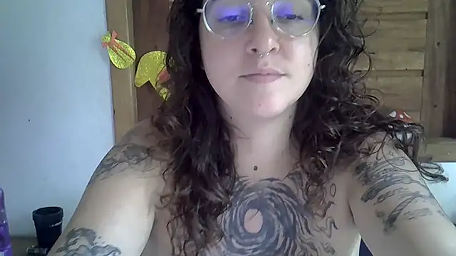 Blue Liz online show from April 3, 4:49 pm