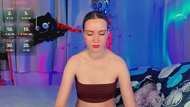 EllaBloom online show from November 2, 9:56 am