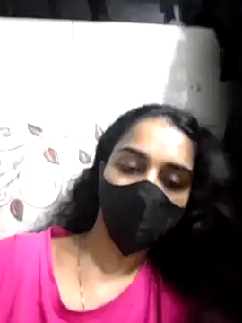 Zoya G online show from September 25, 8:50 pm