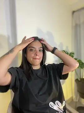 JuanitaMore01 online show from January 15, 11:11 pm