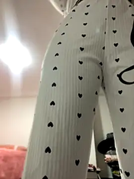 JuanitaMore01 online show from October 31, 12:34 am