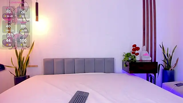 Tina curly online show from October 6, 11:49 am