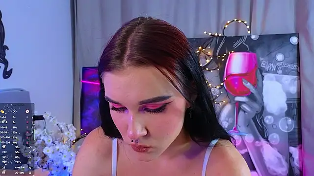 JenniferSullivan online show from January 9, 8:02 pm