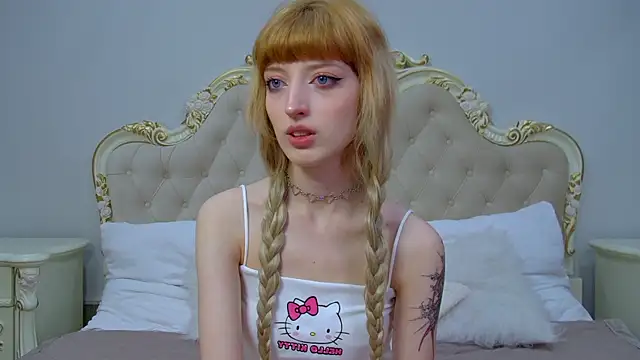 MistyMarlo online show from April 17, 6:04 am