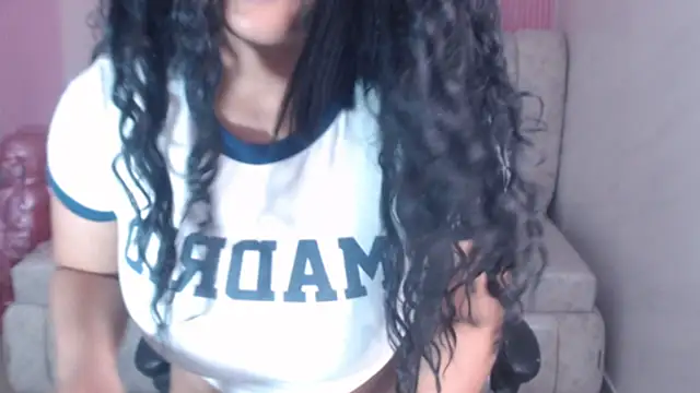 ambar fox s online show from April 16, 3:07 am