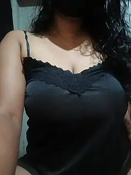 DiyaRoy49 online show from April 10, 7:31 pm