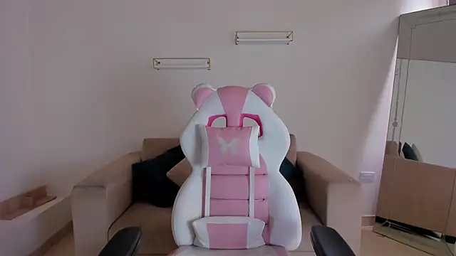 april smiith online show from September 12, 2:02 pm