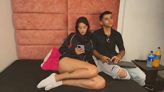 HellAndDante  online show from October 15, 9:17 pm