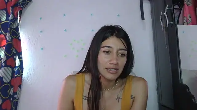 Madow Lu online show from November 19, 5:57 pm