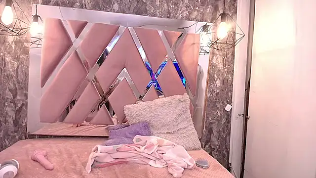 Terraelowen online show from September 9, 1:33 pm