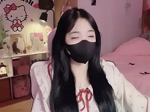 keelinnn19 online show from February 8, 6:11 pm