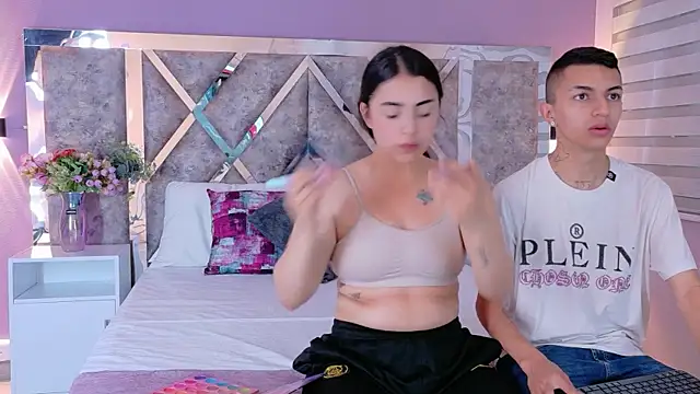 NickandAbby  online show from September 29, 12:32 pm