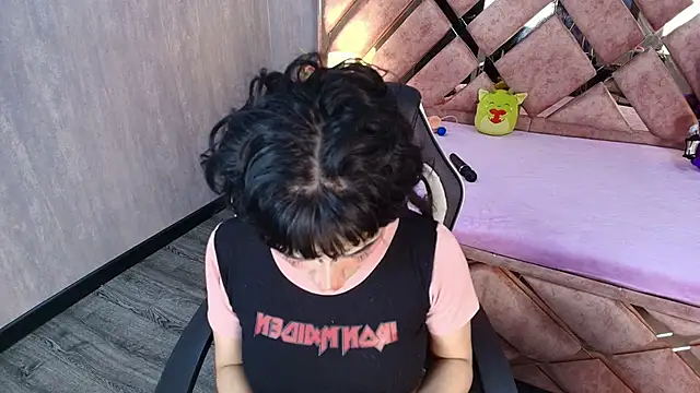 Babyyrasta666 online show from October 15, 3:53 am