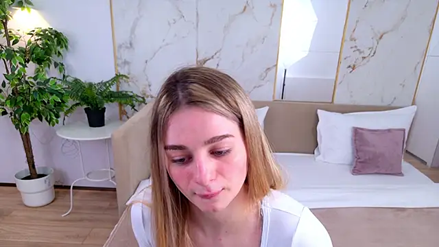 SweetyLicky online show from March 24, 4:23 pm