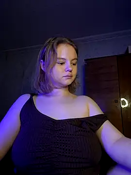 SlipperSherry online show from December 3, 5:15 pm