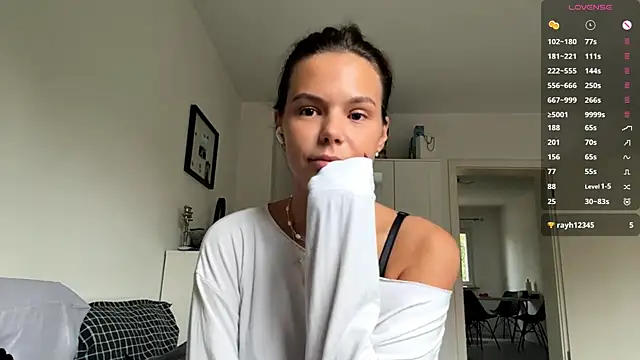 MaydaCornwall online show from October 15, 7:11 am