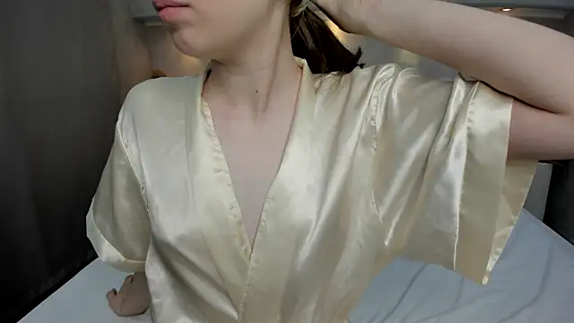 Camilla Kelly online show from November 22, 1:08 am