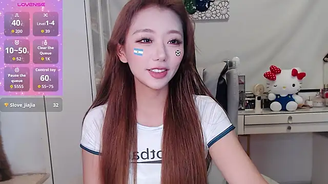 jiajia L online show from June 18, 10:31 am