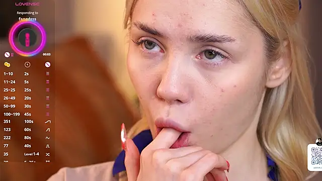 LilianBenskin online show from December 5, 6:57 am