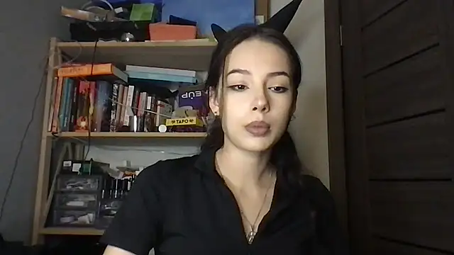 Yuna5343 online show from December 2, 10:12 pm