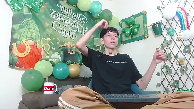 LiamBrown09 online show from March 14, 10:00 pm