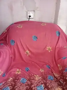 MickMicky online show from April 23, 4:42 am