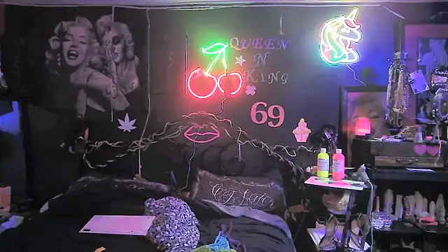 Splash Queen420 online show from February 26, 7:18 am