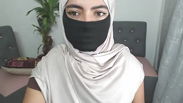 jade nassar online show from September 29, 11:43 pm