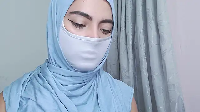 jade nassar online show from December 18, 1:32 am