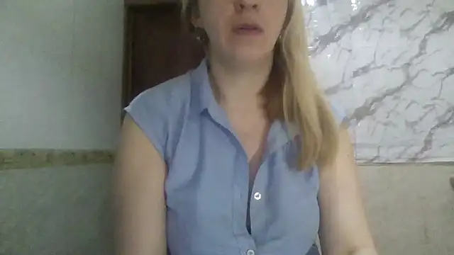 MiyaHottie online show from February 26, 6:12 am