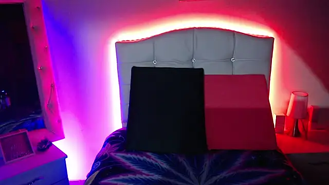 elapetitie online show from November 5, 6:18 am