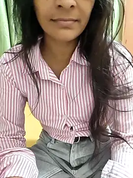 Shalu G online show from April 12, 8:06 am