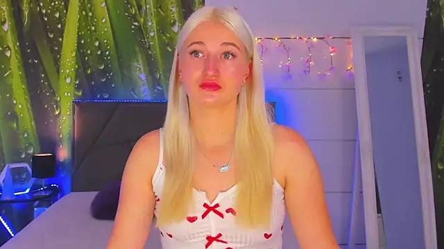 HollyTailors online show from October 11, 5:34 am