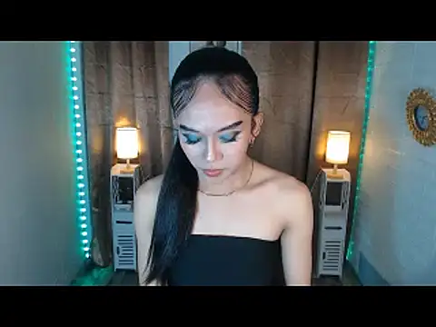 LauraSoHot online show from January 14, 8:41 am