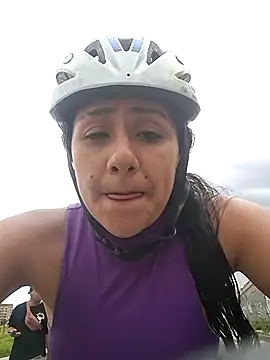 CAROLINE  07 online show from September 27, 5:20 pm