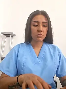 CAROLINE  07 online show from January 7, 2:09 pm