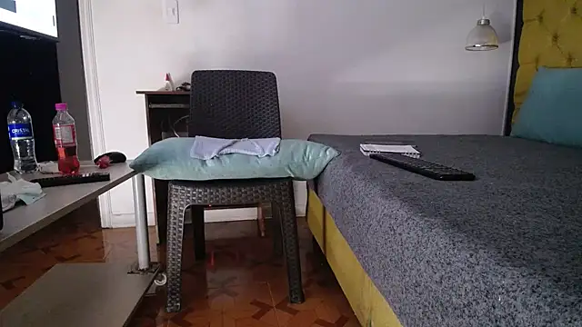 LADY-IN-BLACK online show from September 25, 5:44 pm