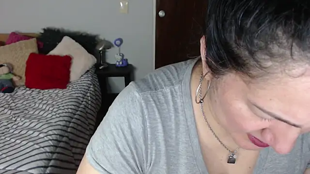 Aisha manzur online show from December 16, 8:37 pm