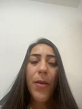 lucioliveira online show from February 17, 1:21 pm