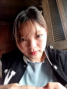 XoiXoi232 online show from November 10, 3:23 am