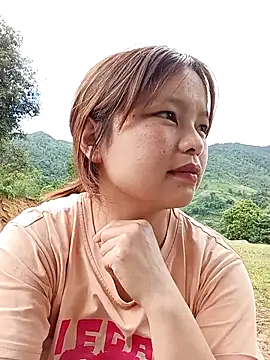 XoiXoi232 online show from September 24, 3:27 am