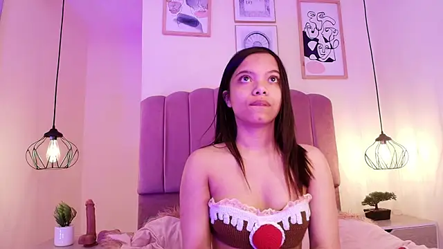 Isabelgh  online show from December 23, 3:32 am