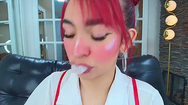 miss   abigail online show from November 7, 11:27 am