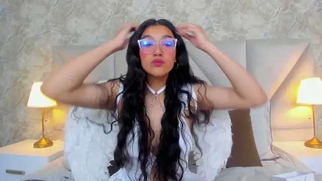 ValentiinaCruz online show from October 30, 10:11 pm