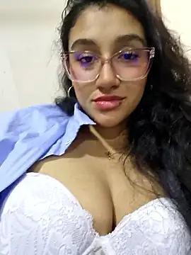 ValentiinaCruz online show from January 6, 9:07 pm